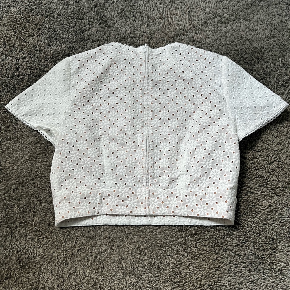 Michael Kors Women's Geo Eyelet Cropped Short Sleeve Top White Size 4 - Picture 3 of 4